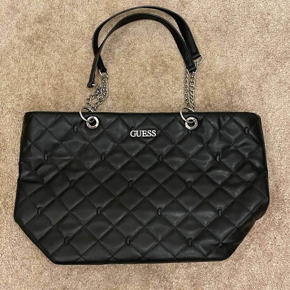 Woman's Guess Vintage Y2K Style Quilted Black Bag With Silver Hardware